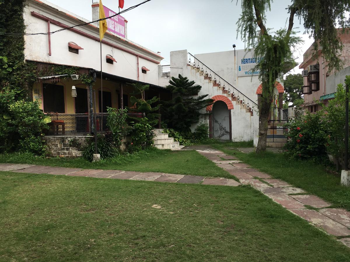 Hotel Heritage Sanyam Nāhan Kültér fotó