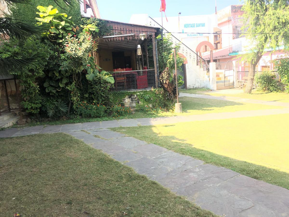 Hotel Heritage Sanyam Nāhan Kültér fotó