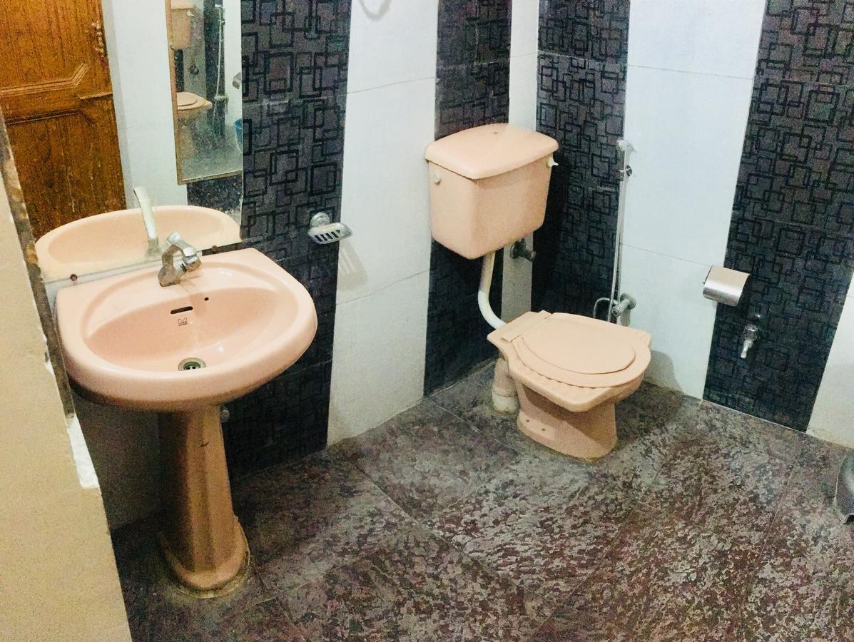 Hotel Heritage Sanyam Nāhan Kültér fotó