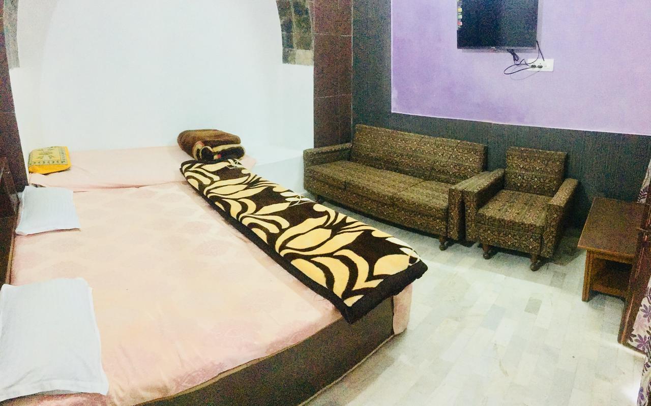 Hotel Heritage Sanyam Nāhan Kültér fotó