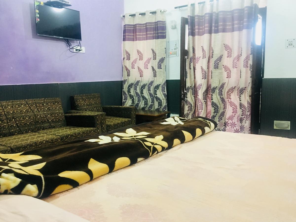 Hotel Heritage Sanyam Nāhan Kültér fotó
