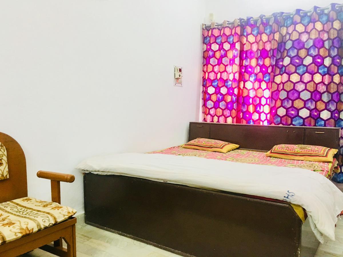 Hotel Heritage Sanyam Nāhan Kültér fotó
