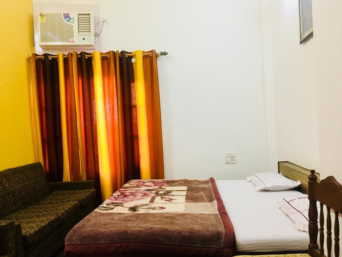 Hotel Heritage Sanyam Nāhan Kültér fotó